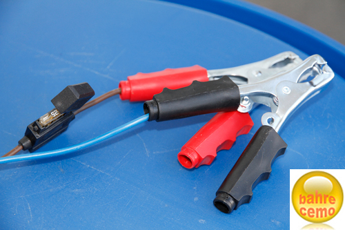 CENTRI-SP30_Polzangen-und-Flachstecksicherung Elektropumpe CENTRI SP30 inkl. 4 m Kabel mit Polzangen und Flachstecksicherung