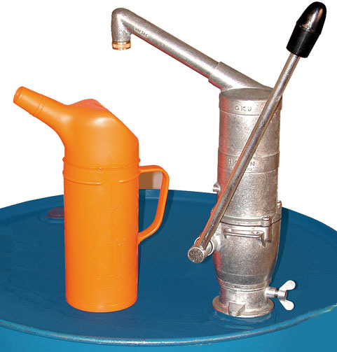 15755a160628fd4abe13a16573ee032c Handpumpe mit Auslauf und Mundstück