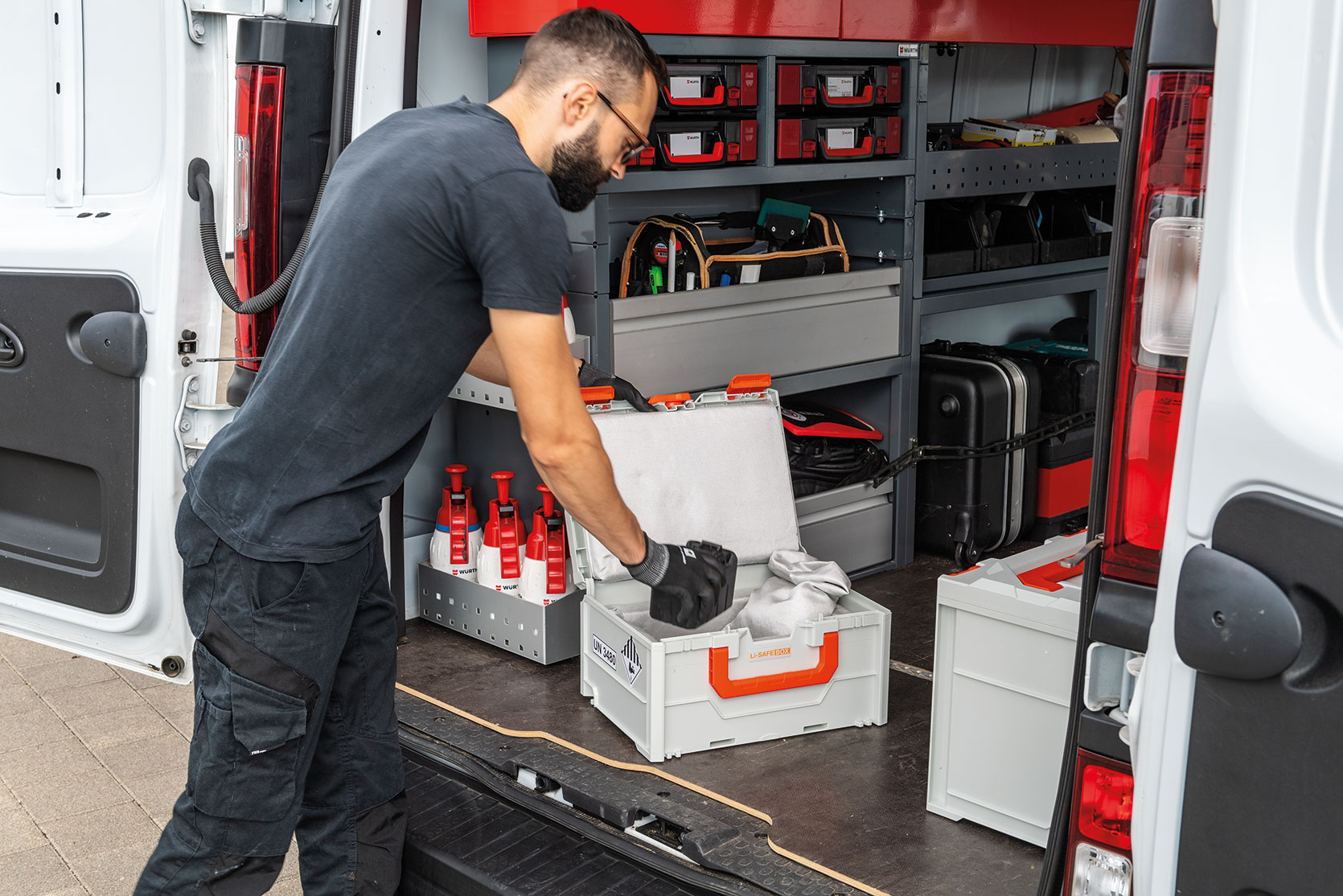 Anwendung3_Li-SAFE-Box_k_2021-10 Anwendungsbeispiel Akku-Systembrandschutzbox Li-SAFE