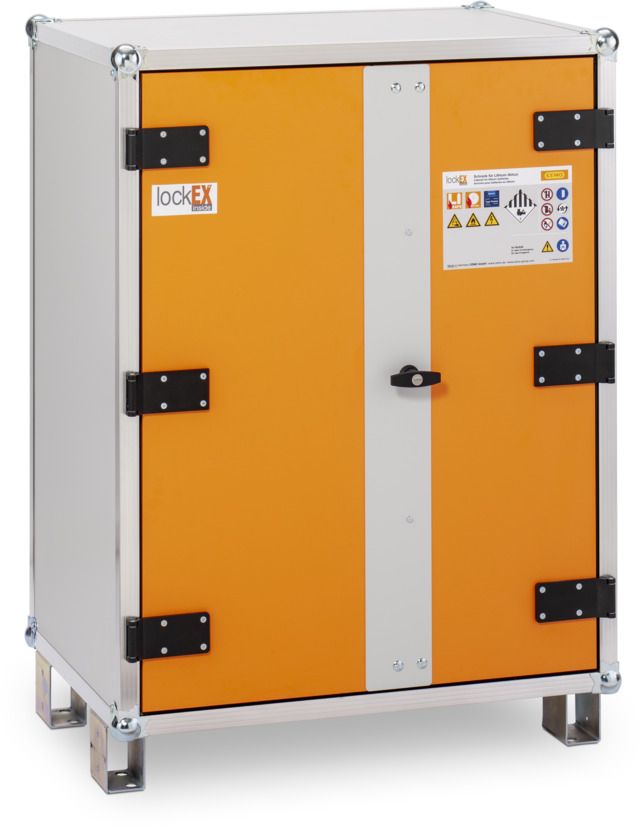 Akku-Ladeschrank 8/10 Basic 230 Volt mit lockEX2.0 und Füßen Postfach
