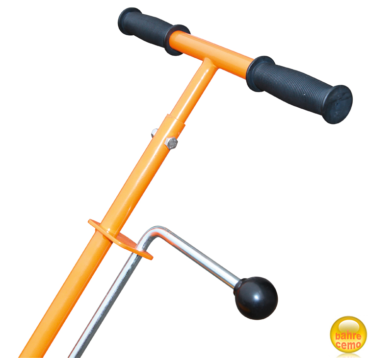 Streuwagen_KS-35-E_orange_Griff_8487 Großer Bedienhebel und Schubstange längenverstellbar